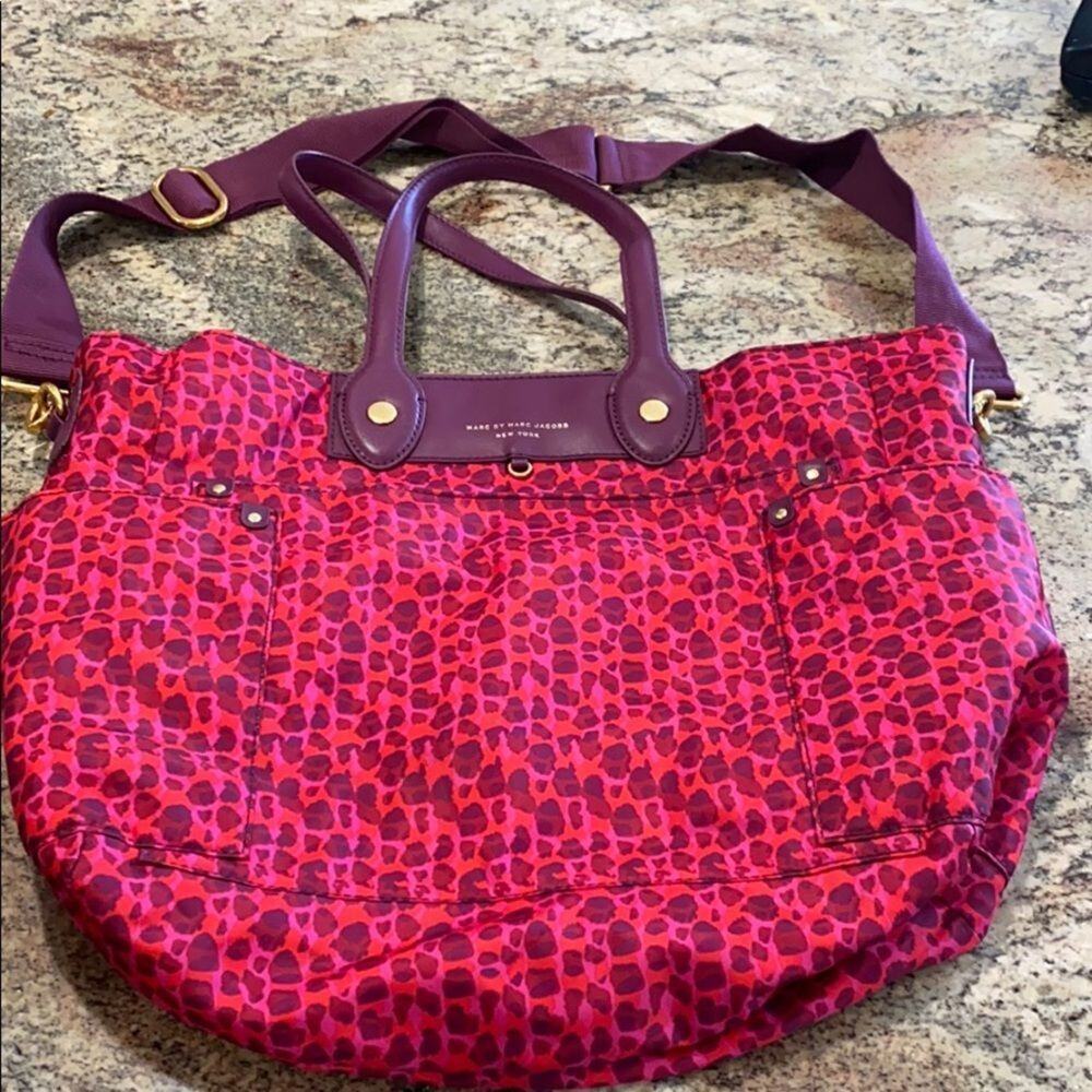 Marc Jacobs diaper bag pink leopard